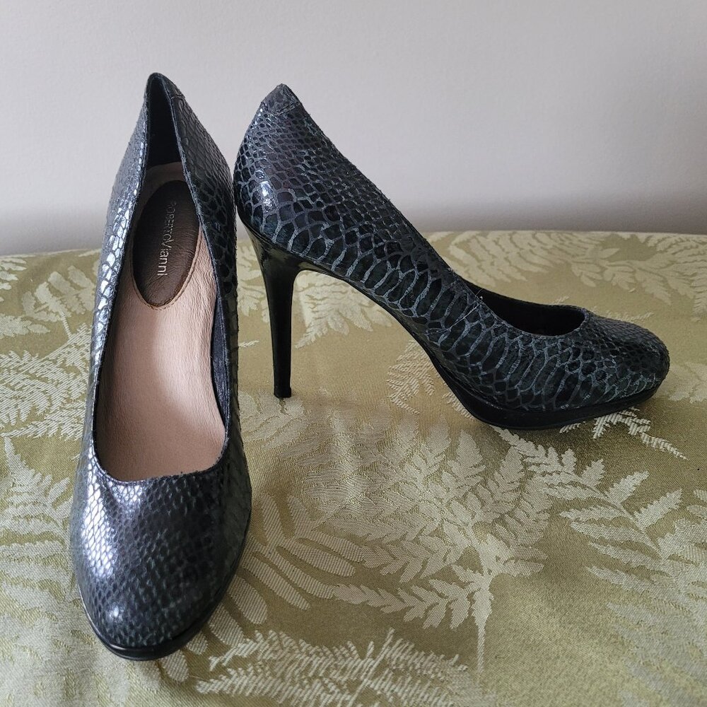 Roberto Vianni Heels ~ Size 9